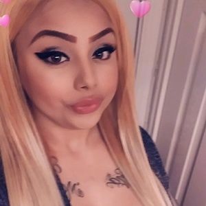 Meet your Posher, Isabel